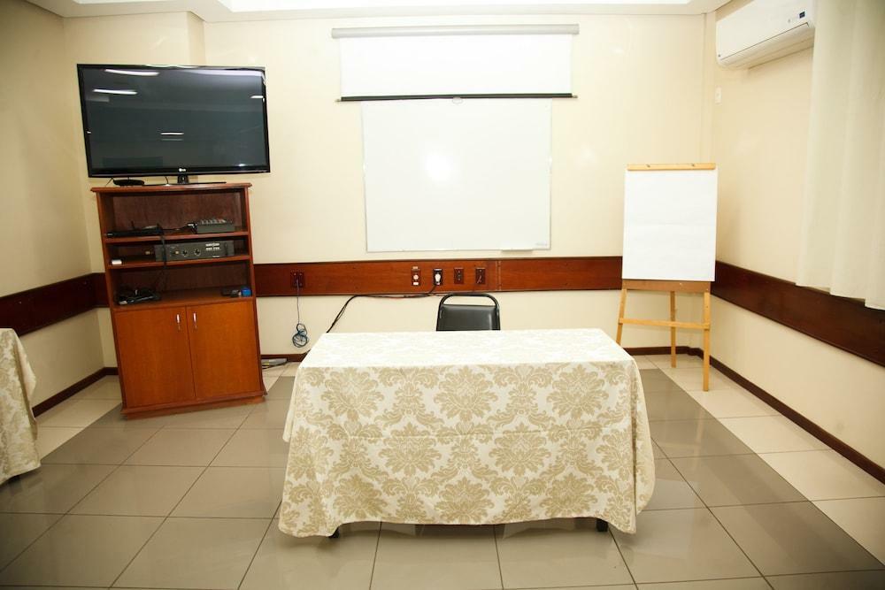 Villalba Hotel Uberlandia Exterior photo